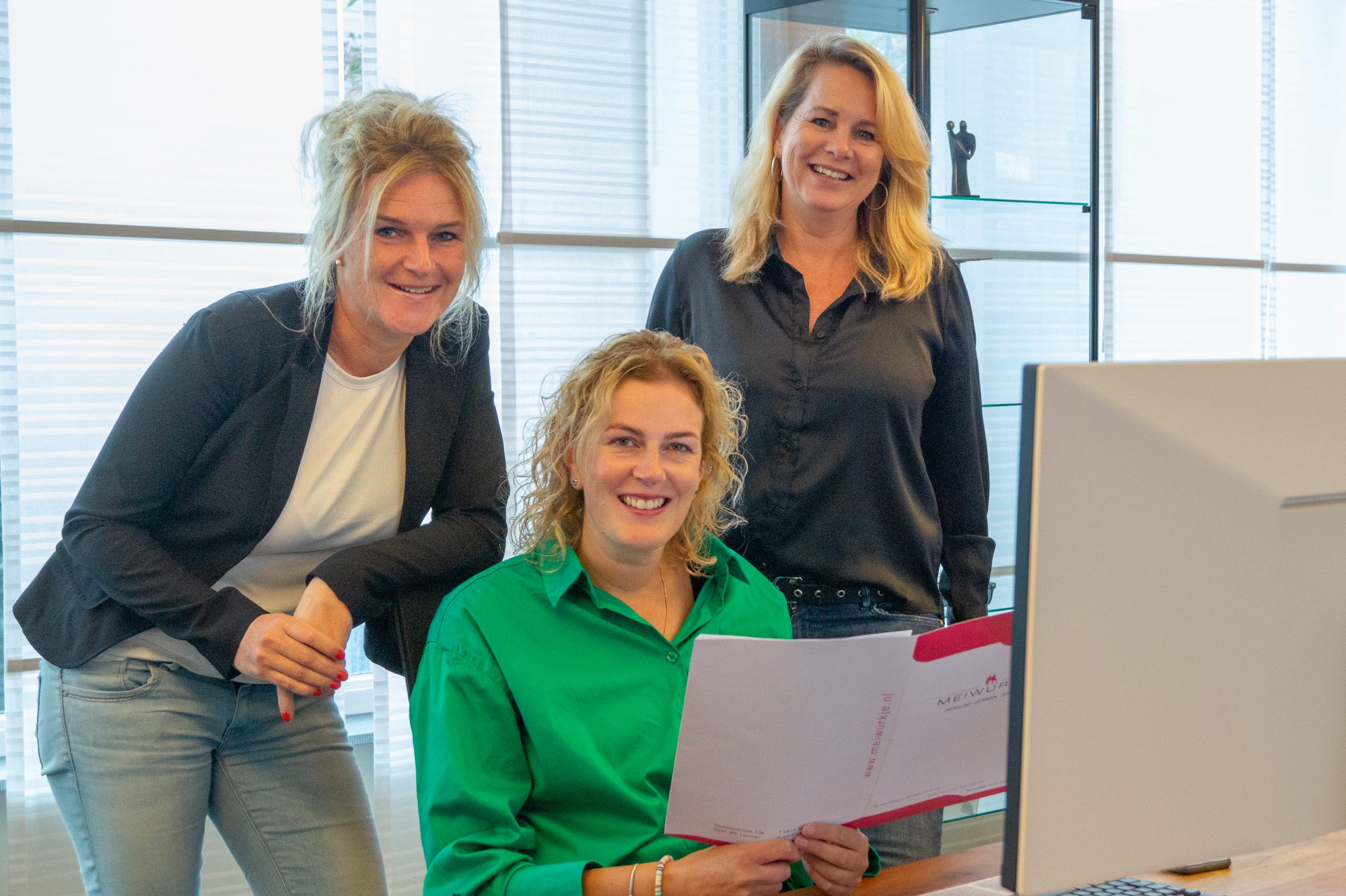 Meiwurkje werknemers vrouwen team