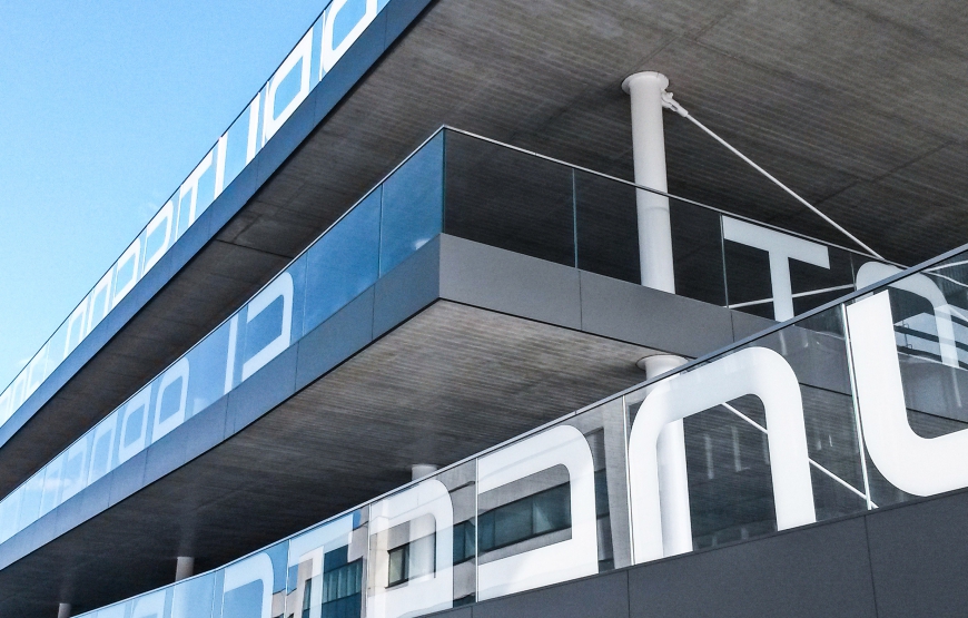 SPARQ Balustrades Antwerpen Berchem Station Custom Range 2 870×555